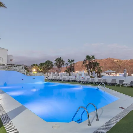 2br Terrace House - Pool & Solarium Appartement *