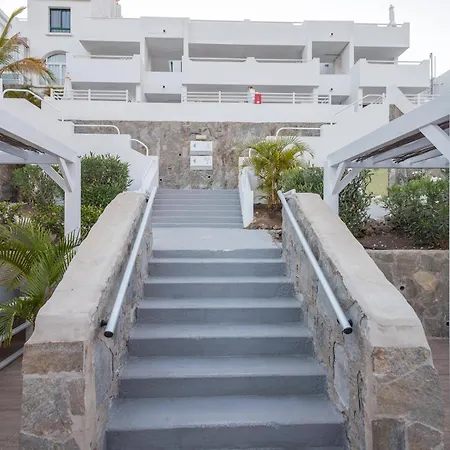 2br Terrace House - Pool & Solarium *