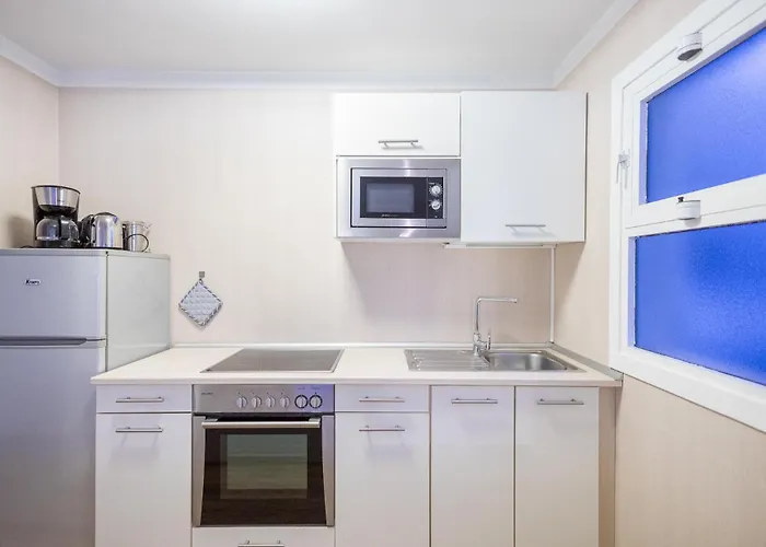 2br Terrace House - Pool & Solarium